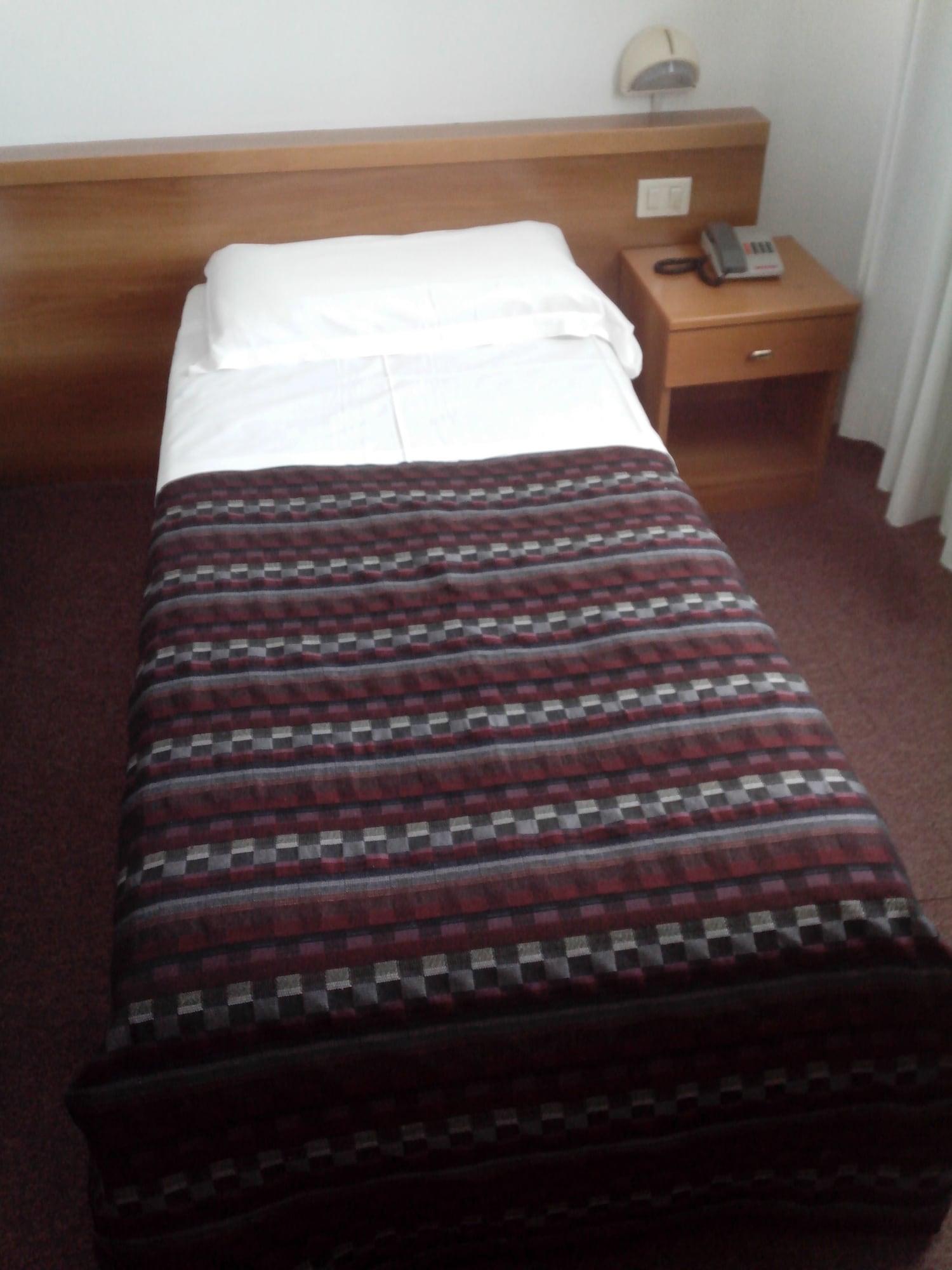 Hotel Niki Tribiano Kültér fotó