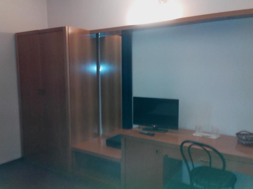 Hotel Niki Tribiano Szoba fotó